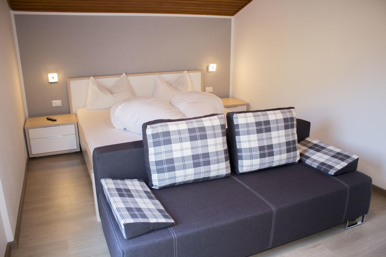 Schenna Garni Eden Bed & Breakfast Экстерьер фото
