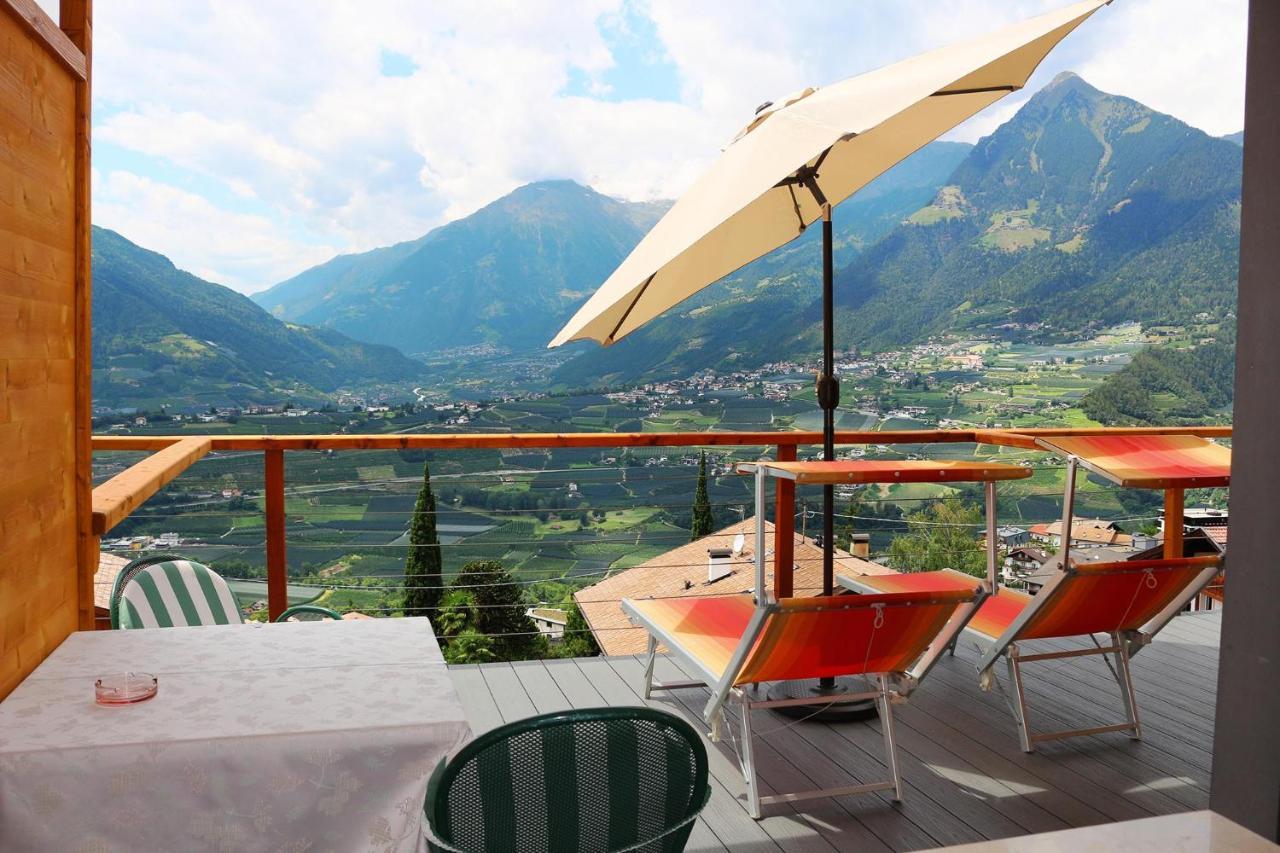 Schenna Garni Eden Bed & Breakfast Экстерьер фото